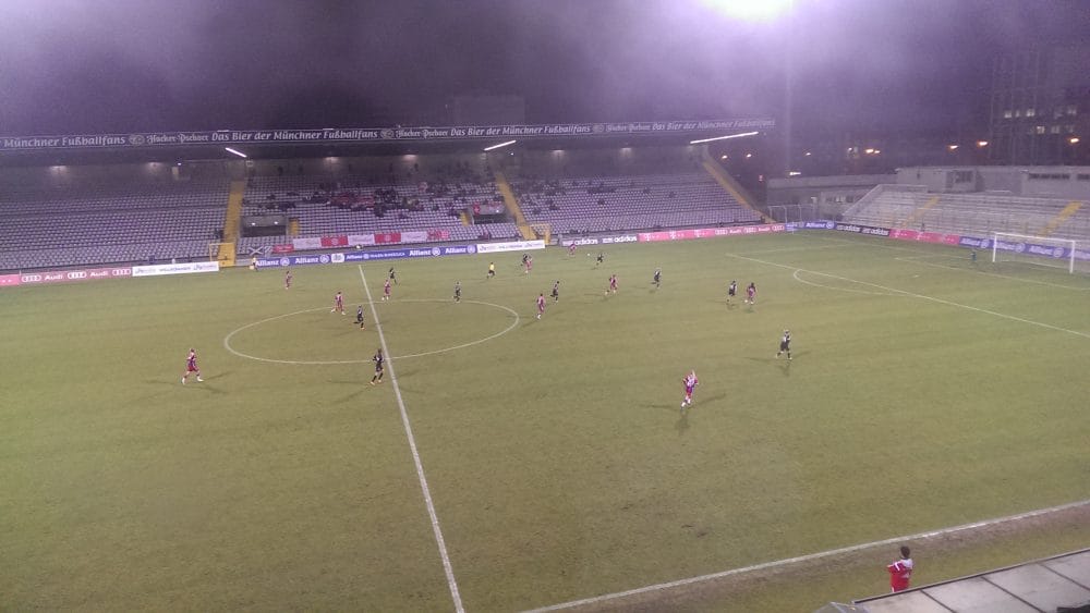 FC Bayern München Frauen - Herforder SV, 14.11.2014, HGK