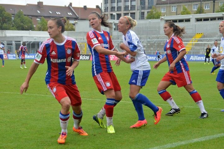 Gina Lewandowski, Melanie Leupolz, Katherine Stengel, FC Bayern München, FFC Frankfurt, Fotoallerlei https://www.facebook.com/469262143096499/photos/a.800910766598300.1073741834.469262143096499/800912063264837/