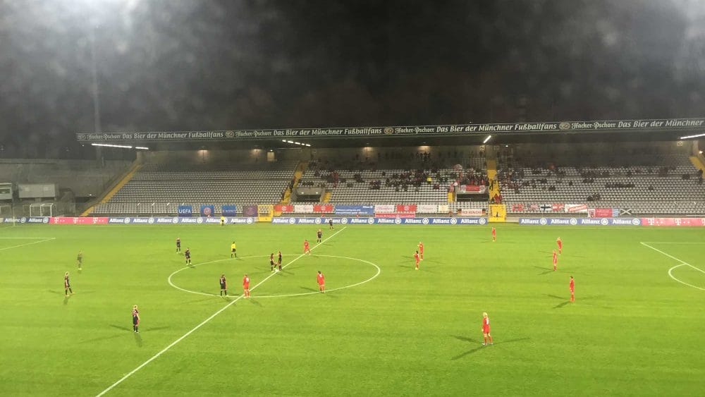 FC Bayern München Frauen - Twente Enschede Vrouwen, Champions League, 2:2