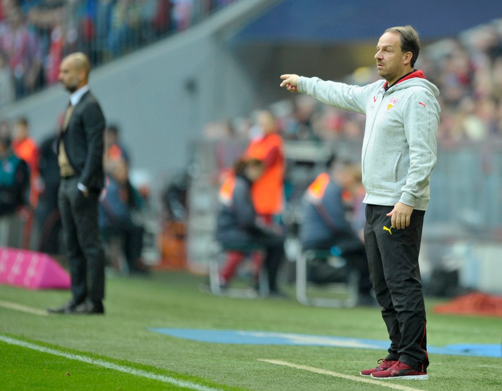 Alexander Zorniger hatte viel Pech beim VfB und wurde mittlerweile durch Jürgen Kramny ersetzt. (Bild: Lennart Preiss / Bongarts / Getty Images)