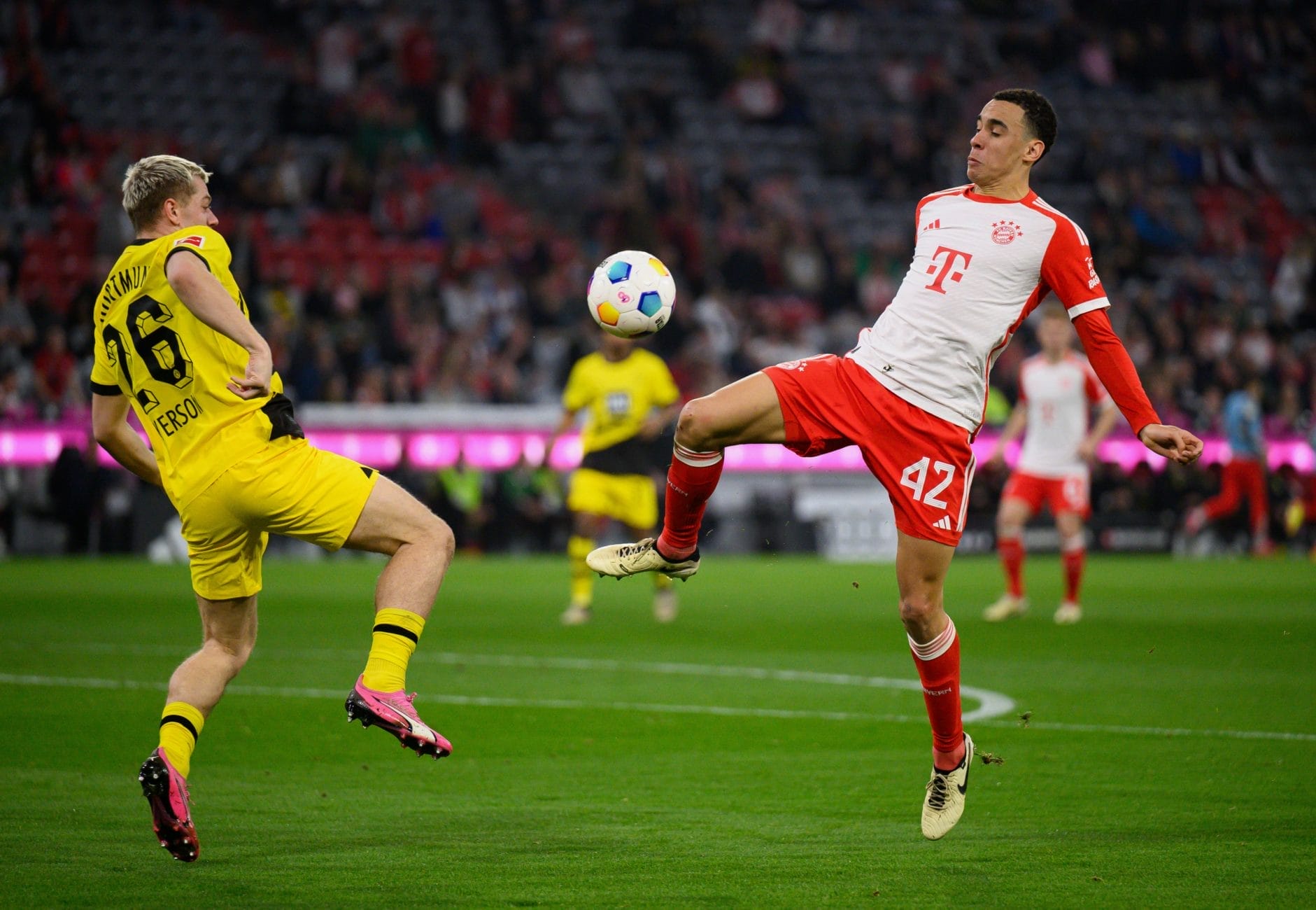 Der FC Bayern trifft am Wochenende auf den BVB.