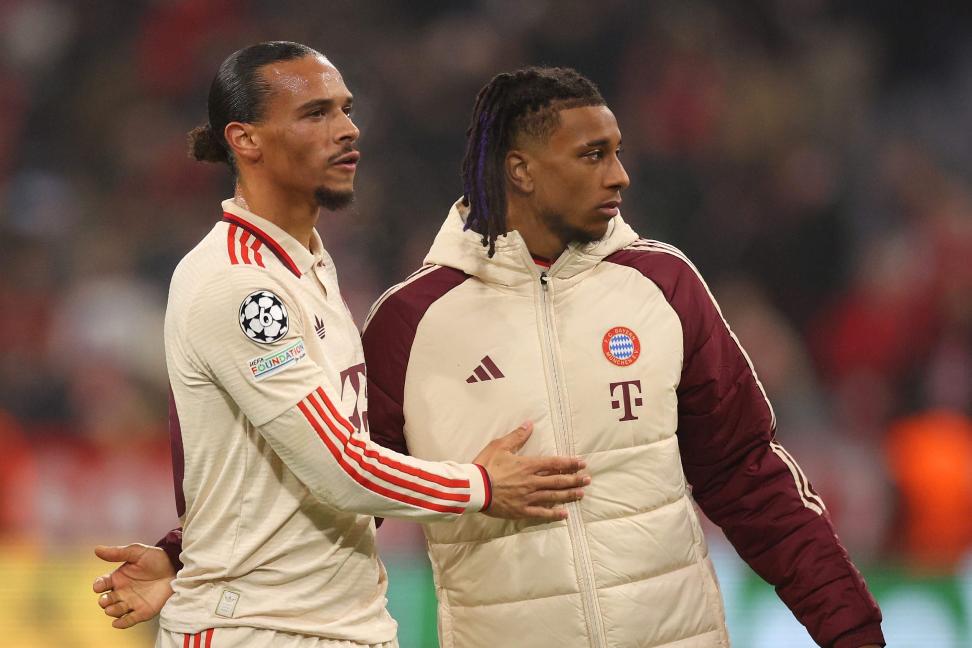 Leroy Sané und Michael Olise (FC Bayern München)